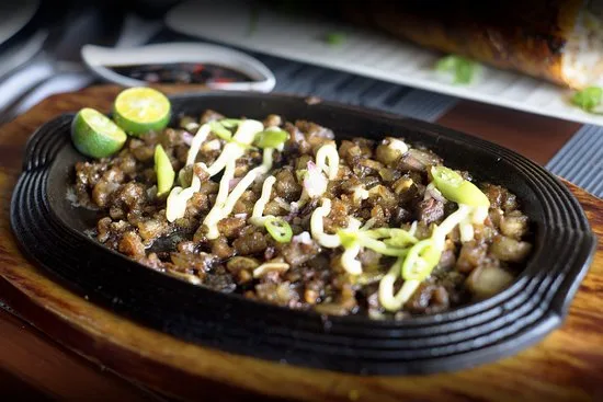 Must try in Boracay : Pork Sisig